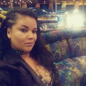 Meet your Posher, Colina